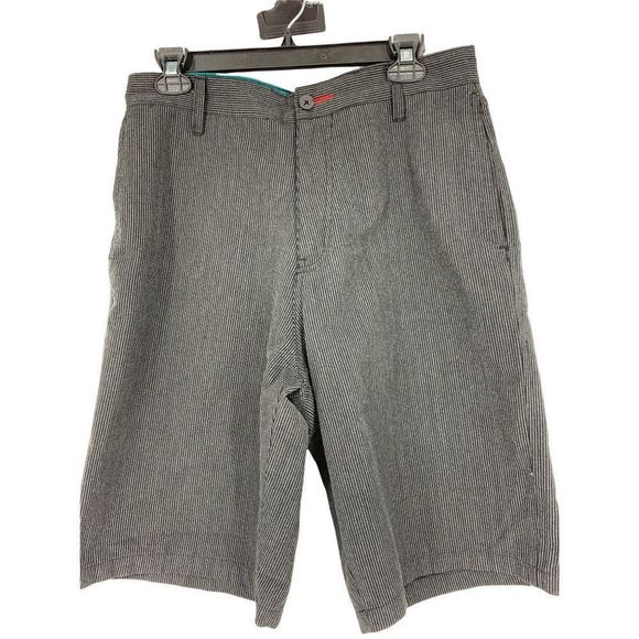 burnside Other - Mens Burnside Bermuda Shorts Black Pinstripe Size 30 100% Cotton 0989